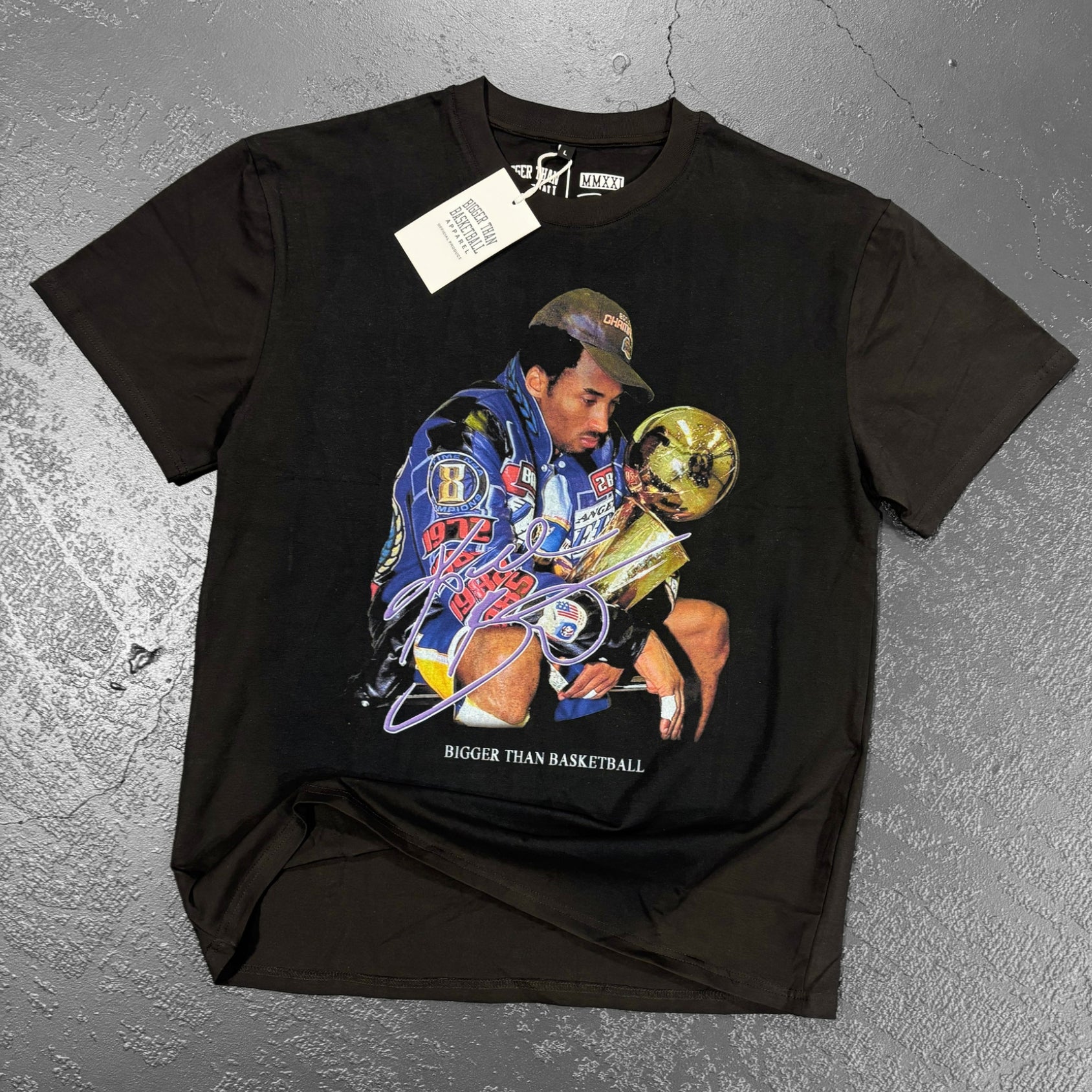 Kobe Trophy - T-Shirt - Black