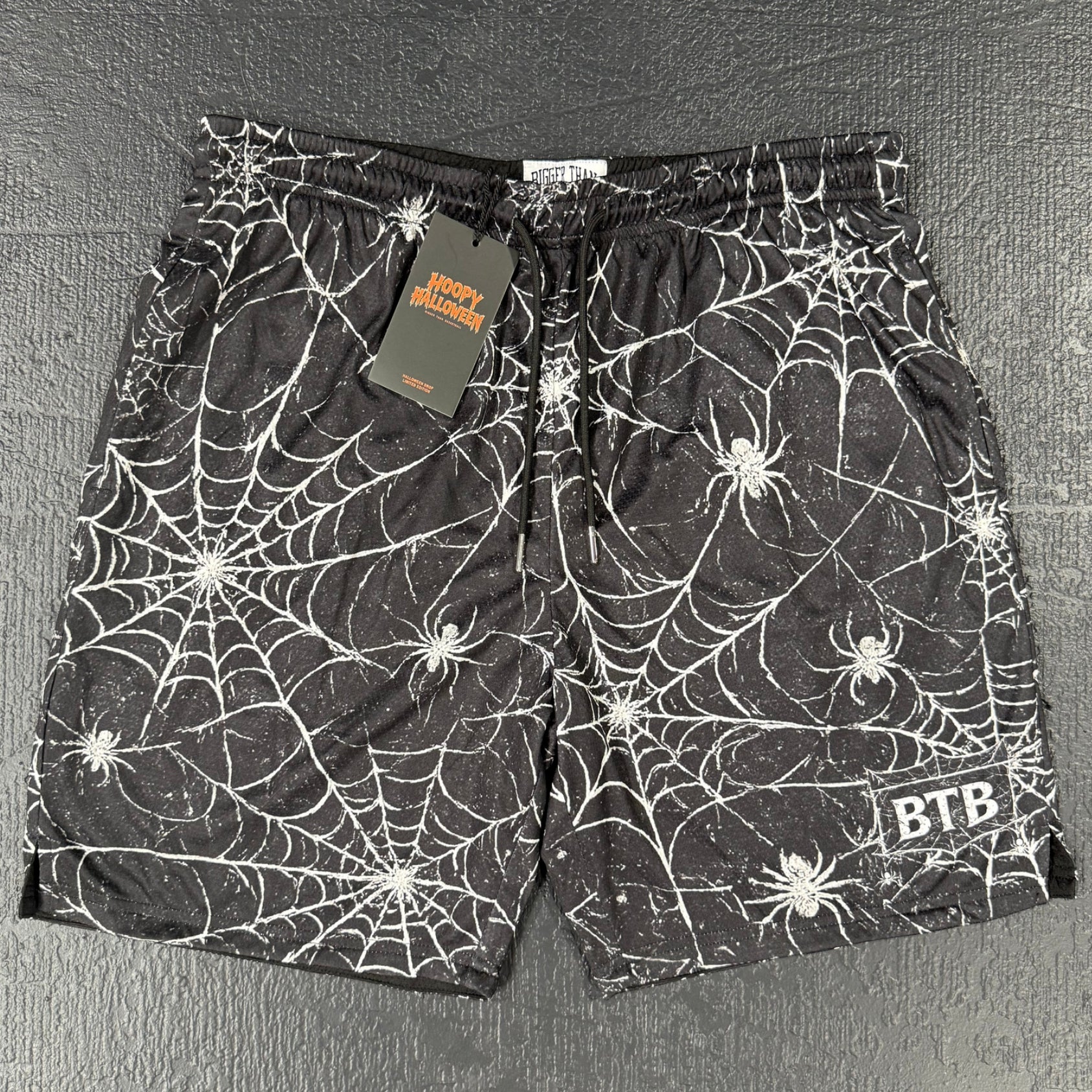 Spider Web - Shorts - Black