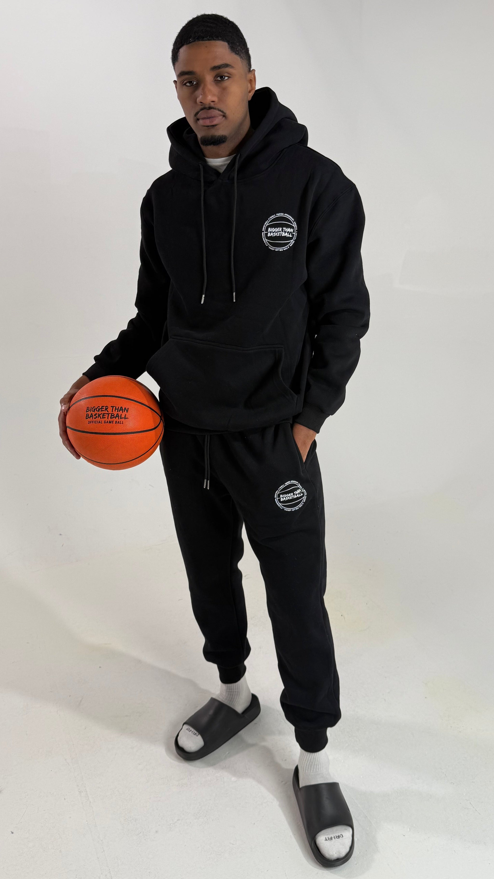 Beyond Basketball - Joggers - Black