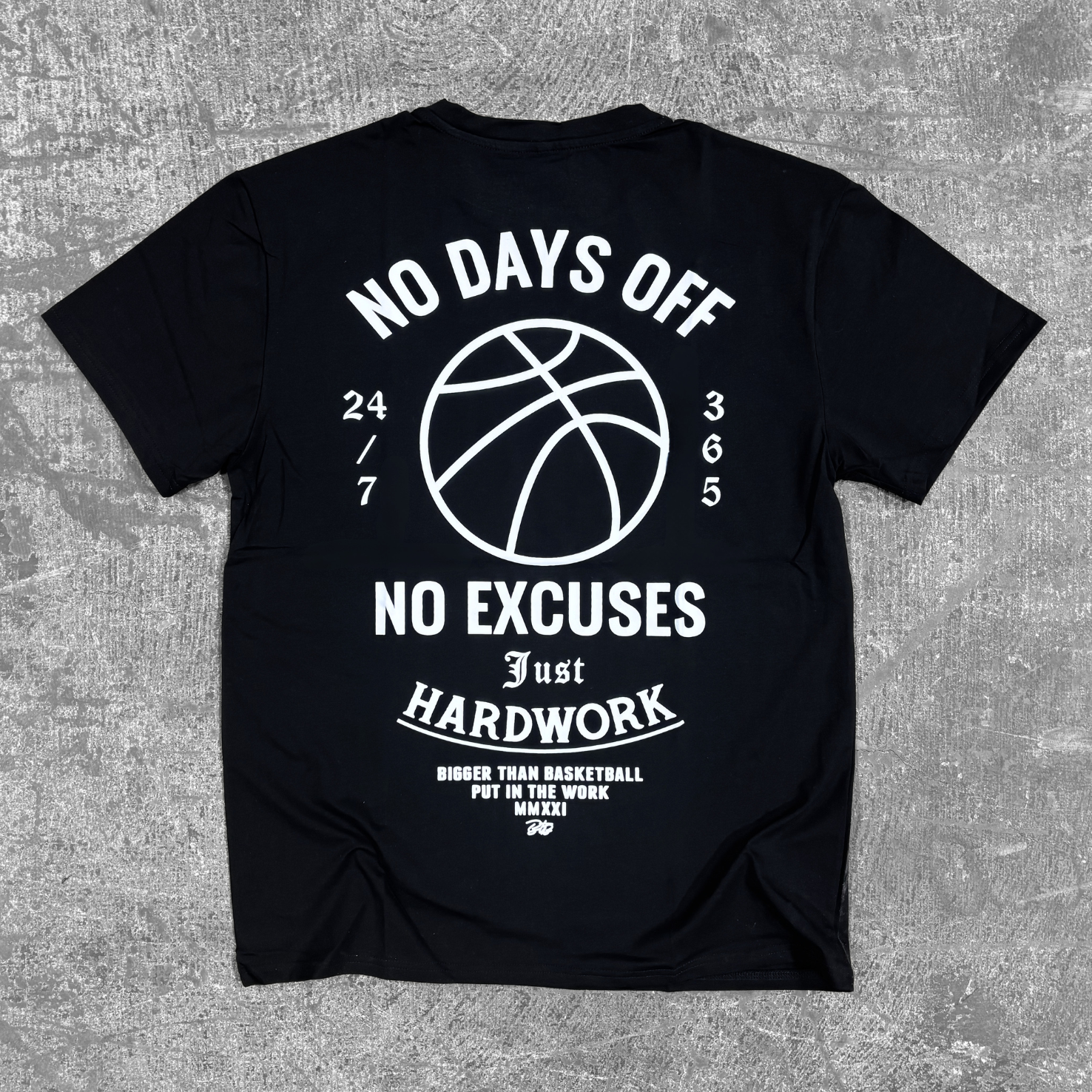 No Days Off - T-Shirt - Black